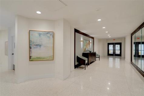 2000 S Ocean Boulevard Lauderdale By The Sea FL 33062