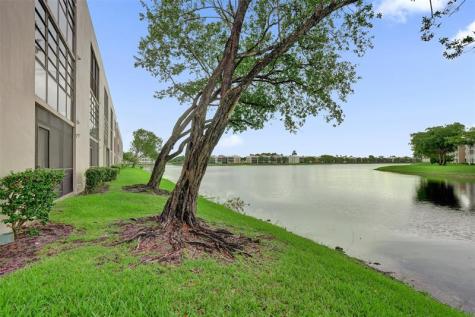 7432 Ashmont Circle Tamarac FL 33321