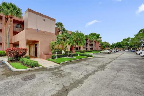 7432 Ashmont Circle Tamarac FL 33321
