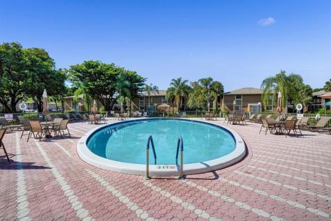7432 Ashmont Circle Tamarac FL 33321