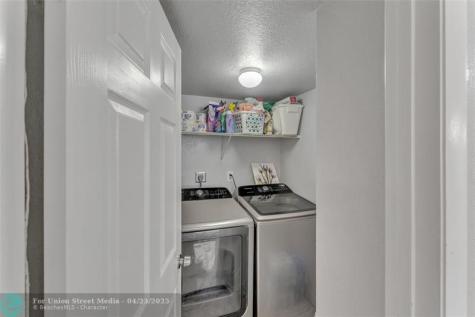 7653 NW 79th Avenue Tamarac FL 33321