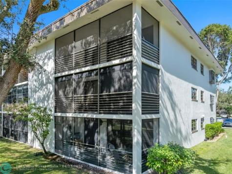 7653 NW 79th Avenue Tamarac FL 33321