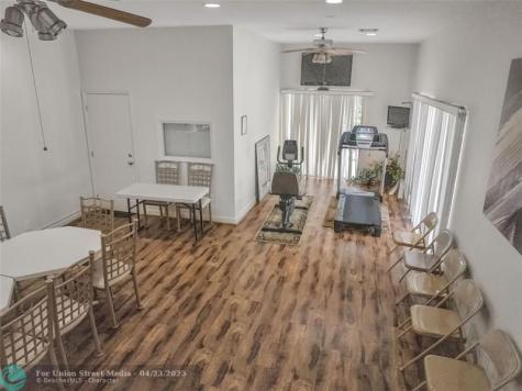 7653 NW 79th Avenue Tamarac FL 33321