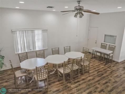 7653 NW 79th Avenue Tamarac FL 33321