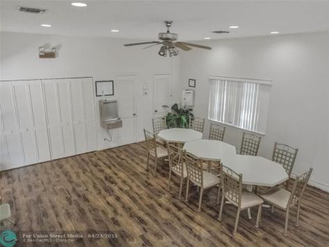 7653 NW 79th Avenue Tamarac FL 33321