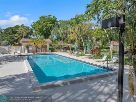 7653 NW 79th Avenue Tamarac FL 33321