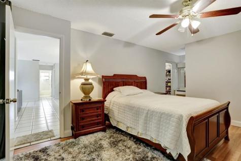 2748 S Carambola Circle S Coconut Creek FL 33066