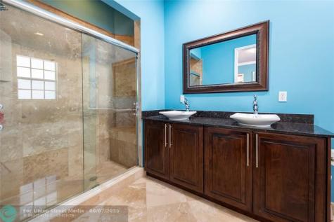 1400 NE 24 Street Wilton Manors FL 33305 1314