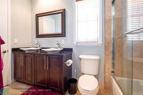 1400 NE 24 Street Wilton Manors FL 33305 1314