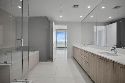 151 N Seabreeze Blv Fort Lauderdale FL 33304