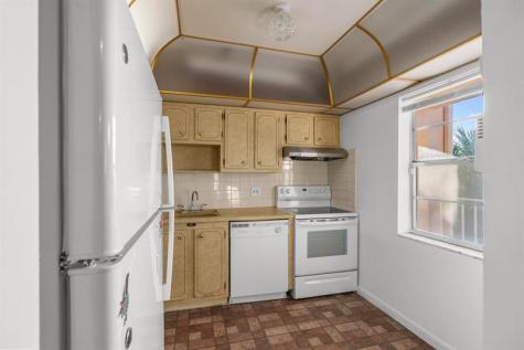 1010 Country Club Drive Margate FL 33063