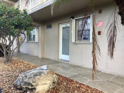 2300 NE 1st Lane Boynton Beach FL 33435