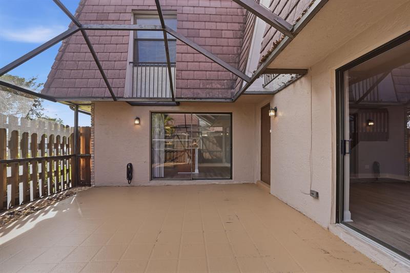 7600 Courtyard Run Boca Raton FL 33433