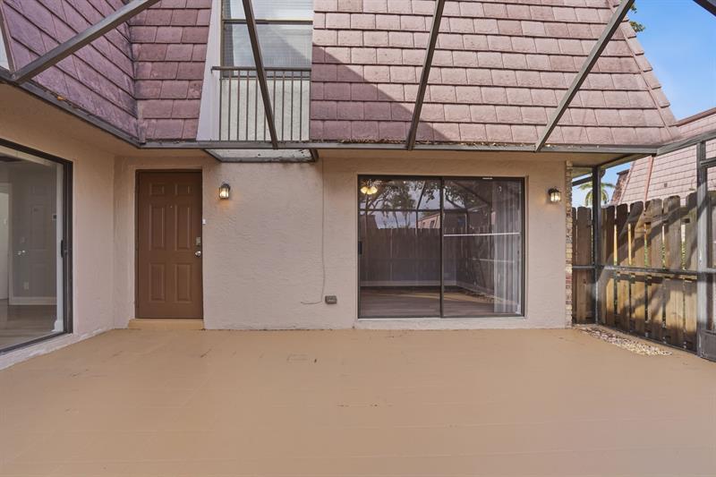 7600 Courtyard Run Boca Raton FL 33433