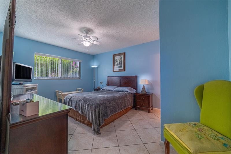 2100 NE 38th Street Lighthouse Point FL 33064