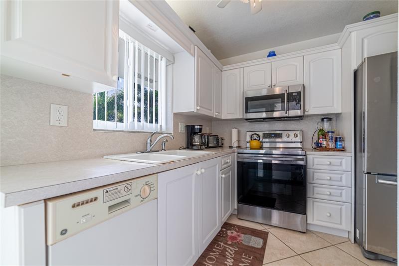 2100 NE 38th Street Lighthouse Point FL 33064