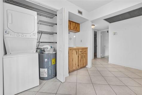 901 Colony Point Pembroke Pines FL 33026