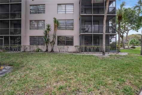901 Colony Point Pembroke Pines FL 33026