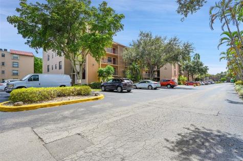 7210 Lake Circle Drive Margate FL 33063