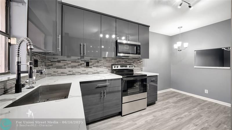 10433 Sunrise Lakes Boulevard Sunrise FL 33322