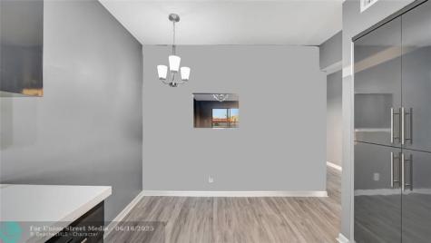 10433 Sunrise Lakes Boulevard Sunrise FL 33322