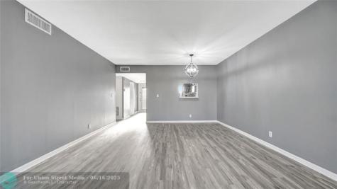 10433 Sunrise Lakes Boulevard Sunrise FL 33322