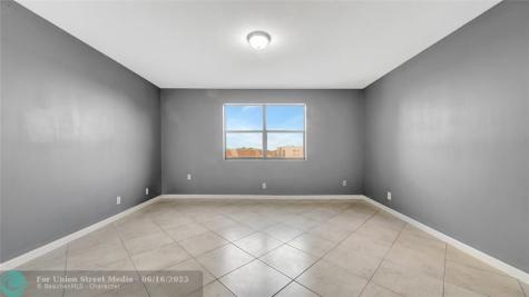 10433 Sunrise Lakes Boulevard Sunrise FL 33322