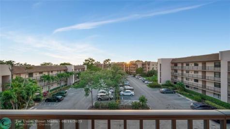 10433 Sunrise Lakes Boulevard Sunrise FL 33322