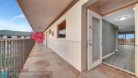 10433 Sunrise Lakes Boulevard Sunrise FL 33322