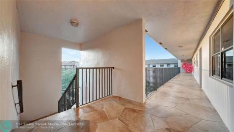10433 Sunrise Lakes Boulevard Sunrise FL 33322