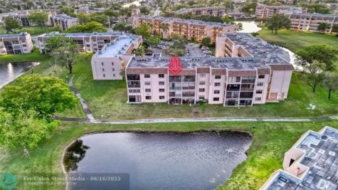 10433 Sunrise Lakes Boulevard Sunrise FL 33322
