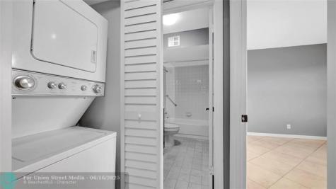 10433 Sunrise Lakes Boulevard Sunrise FL 33322