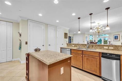 913 NE 17th Way Fort Lauderdale FL 33304