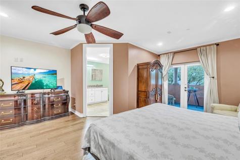 913 NE 17th Way Fort Lauderdale FL 33304