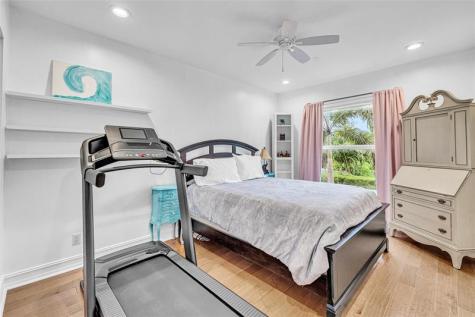 913 NE 17th Way Fort Lauderdale FL 33304