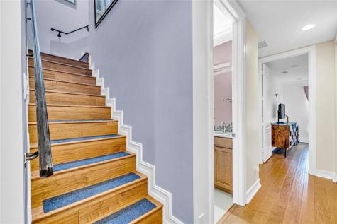 913 NE 17th Way Fort Lauderdale FL 33304