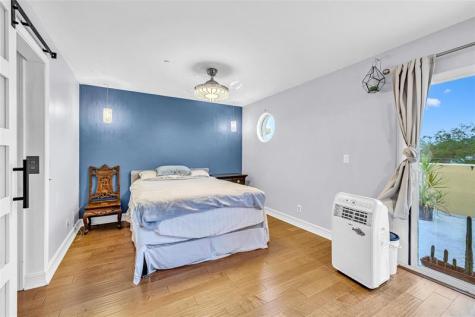 913 NE 17th Way Fort Lauderdale FL 33304