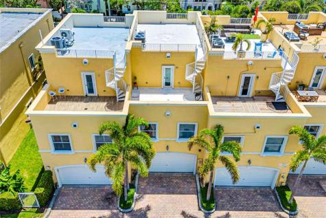 913 NE 17th Way Fort Lauderdale FL 33304