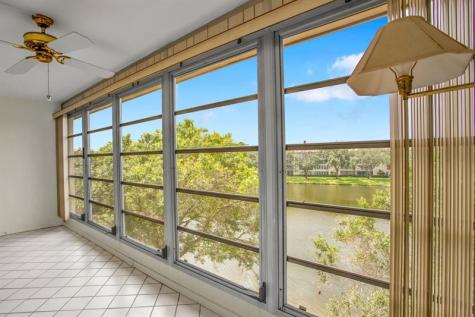 2202 Lucaya Coconut Creek FL 33066