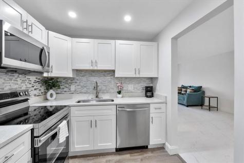 2840 Somerset Drive Lauderdale Lakes FL 33311