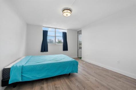 2840 Somerset Drive Lauderdale Lakes FL 33311