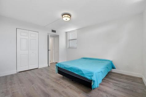 2840 Somerset Drive Lauderdale Lakes FL 33311