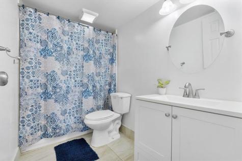 2840 Somerset Drive Lauderdale Lakes FL 33311