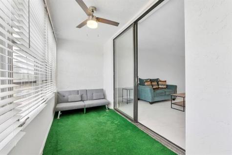 2840 Somerset Drive Lauderdale Lakes FL 33311