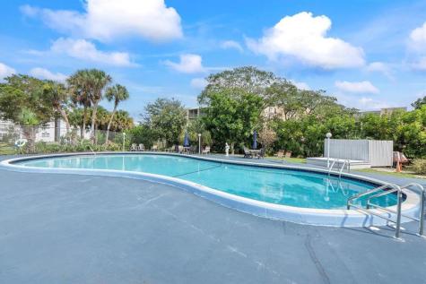 2840 Somerset Drive Lauderdale Lakes FL 33311