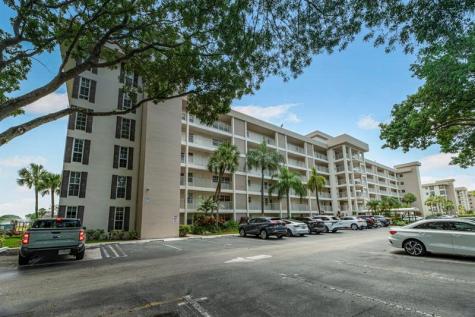 2901 S Palm Aire Drive Pompano Beach FL 33069