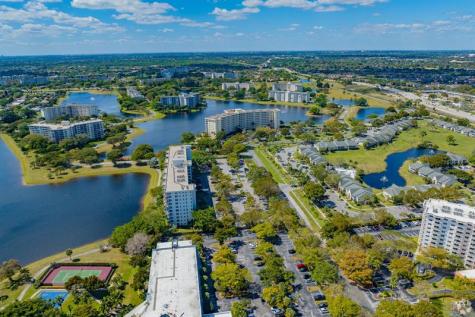 2901 S Palm Aire Drive Pompano Beach FL 33069