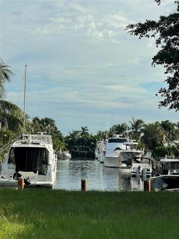 2708 NE 14th Street Causeway Pompano Beach FL 33062