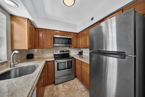 2708 NE 14th Street Causeway Pompano Beach FL 33062