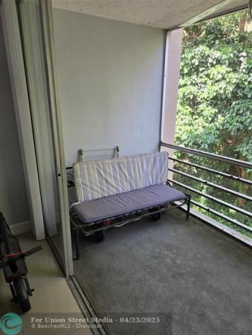 9400 Live Oak Place Davie FL 33324